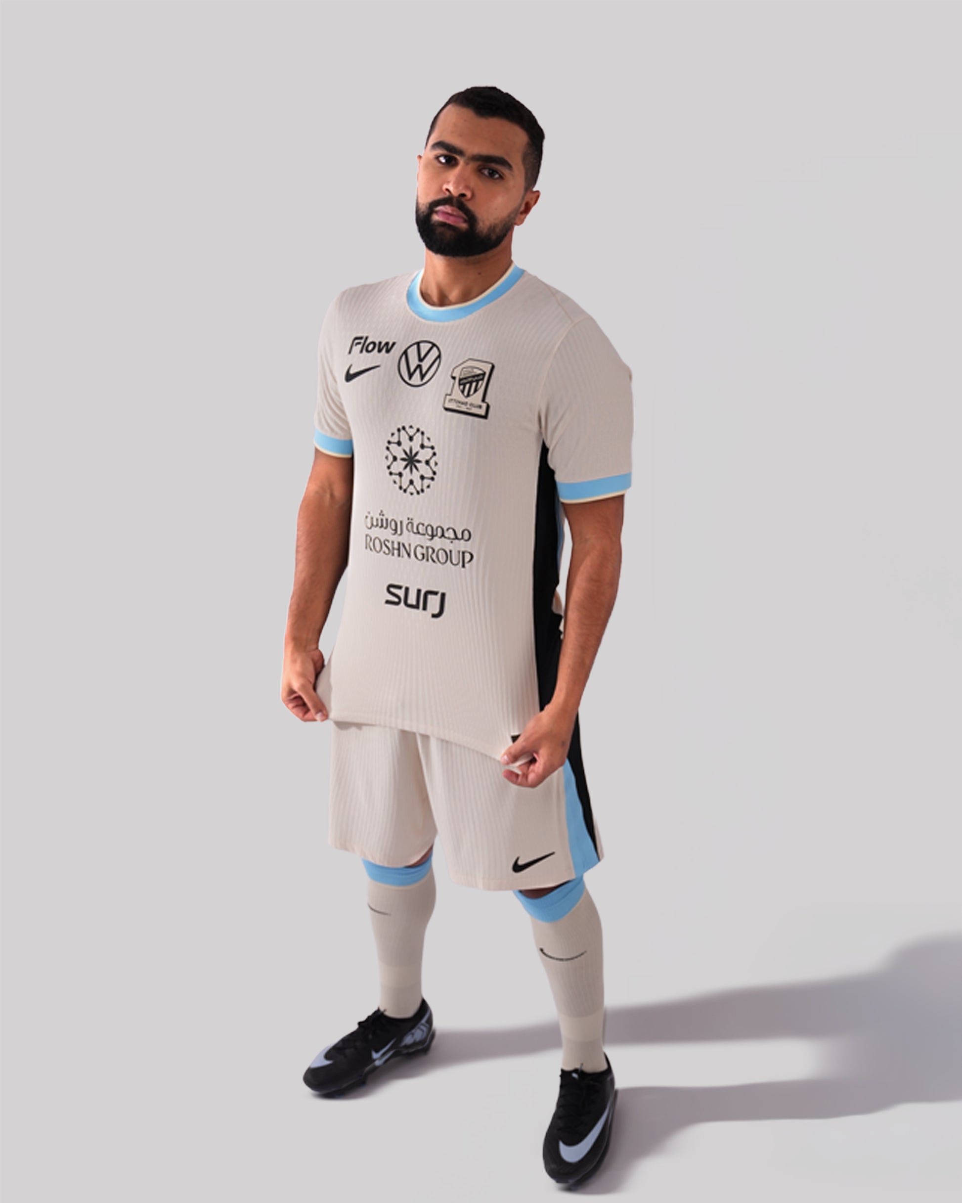 تيشيرت الاتحاد رجالي احتياطي  25/26 - فئة الاعبين