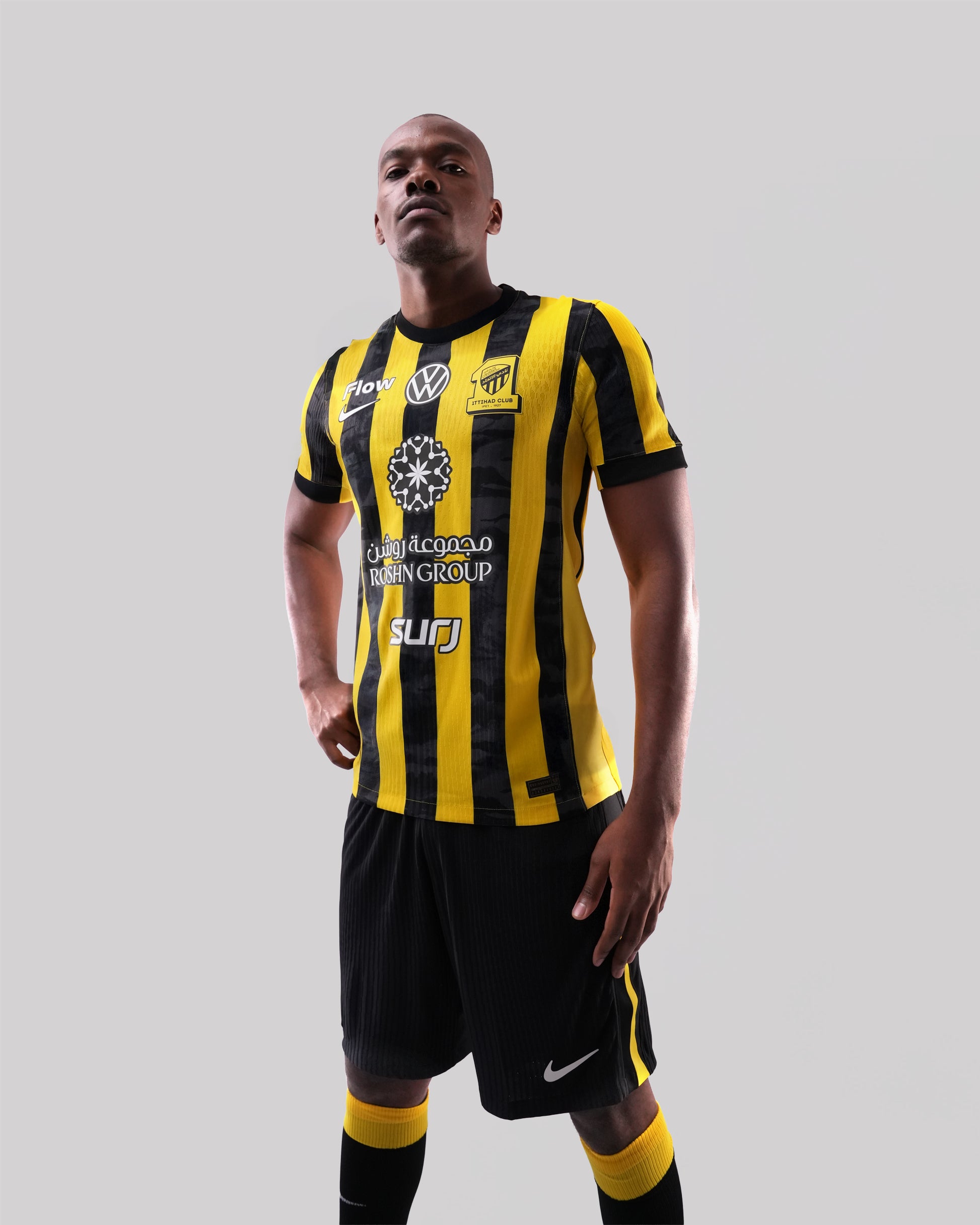 تيشيرت الاتحاد رجالي أساسي 25/26- فئة  اللاعبين