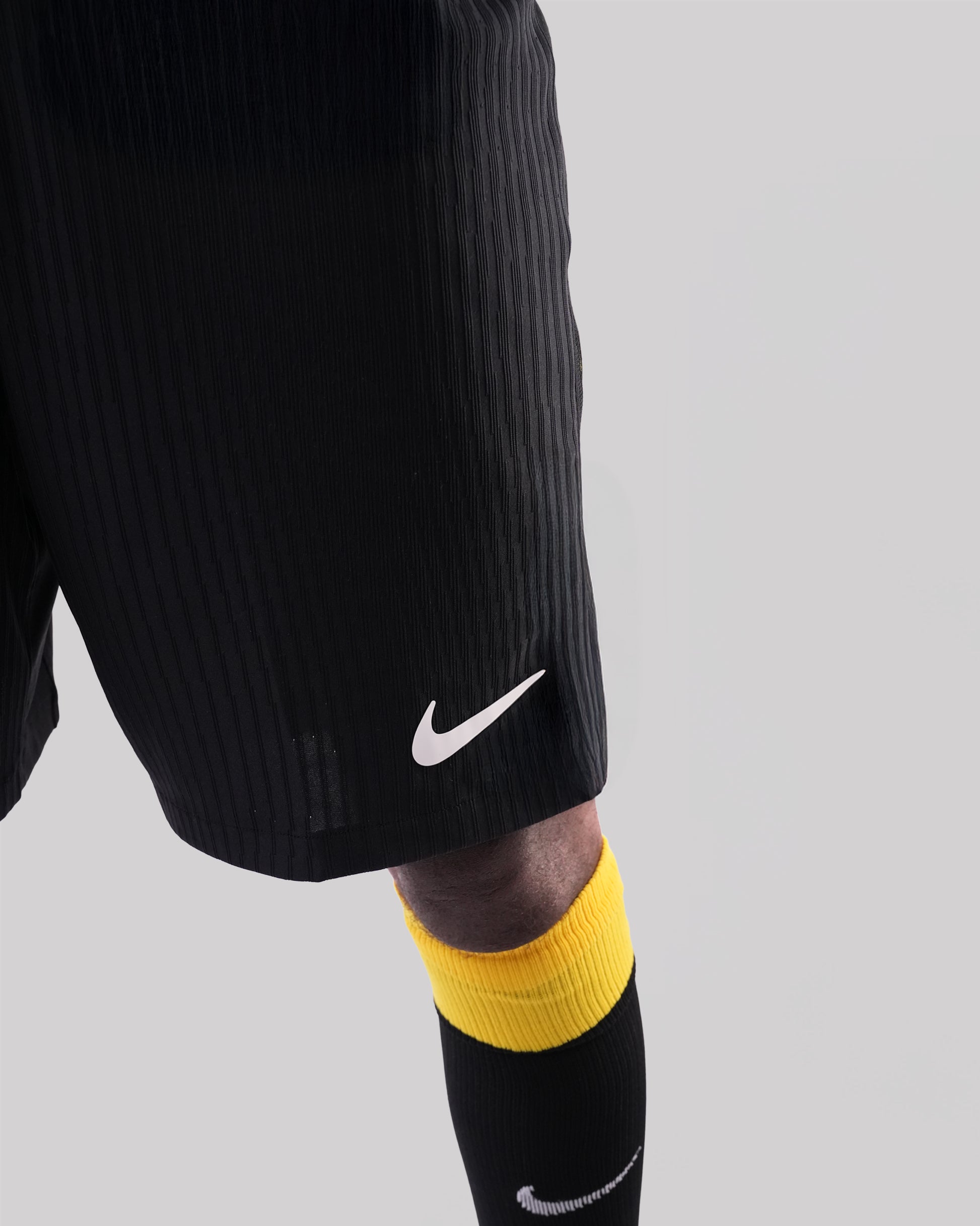 شورت الاتحاد رجالي اساسي 25/26- فئة  اللاعبين