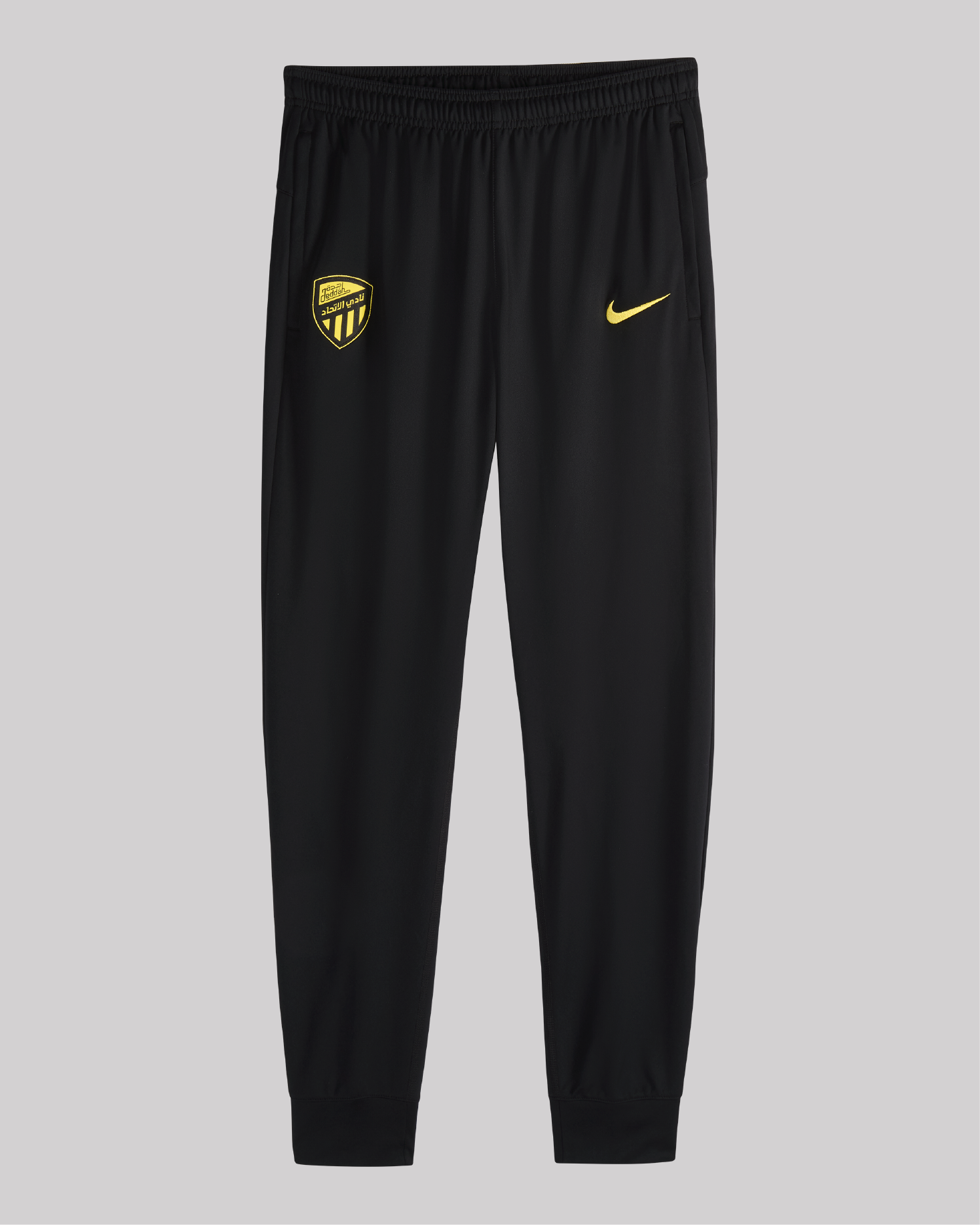 الاتحاد بنطال رياضي