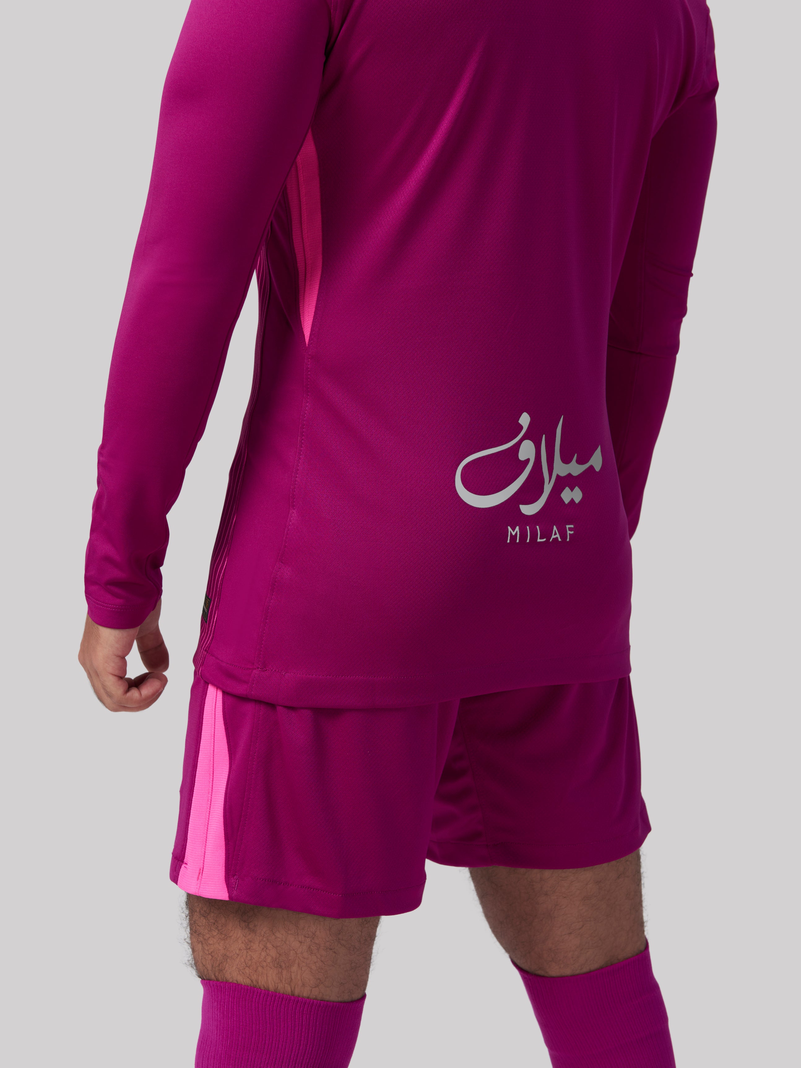 تشيرت حارس الاتحاد بنفسجي