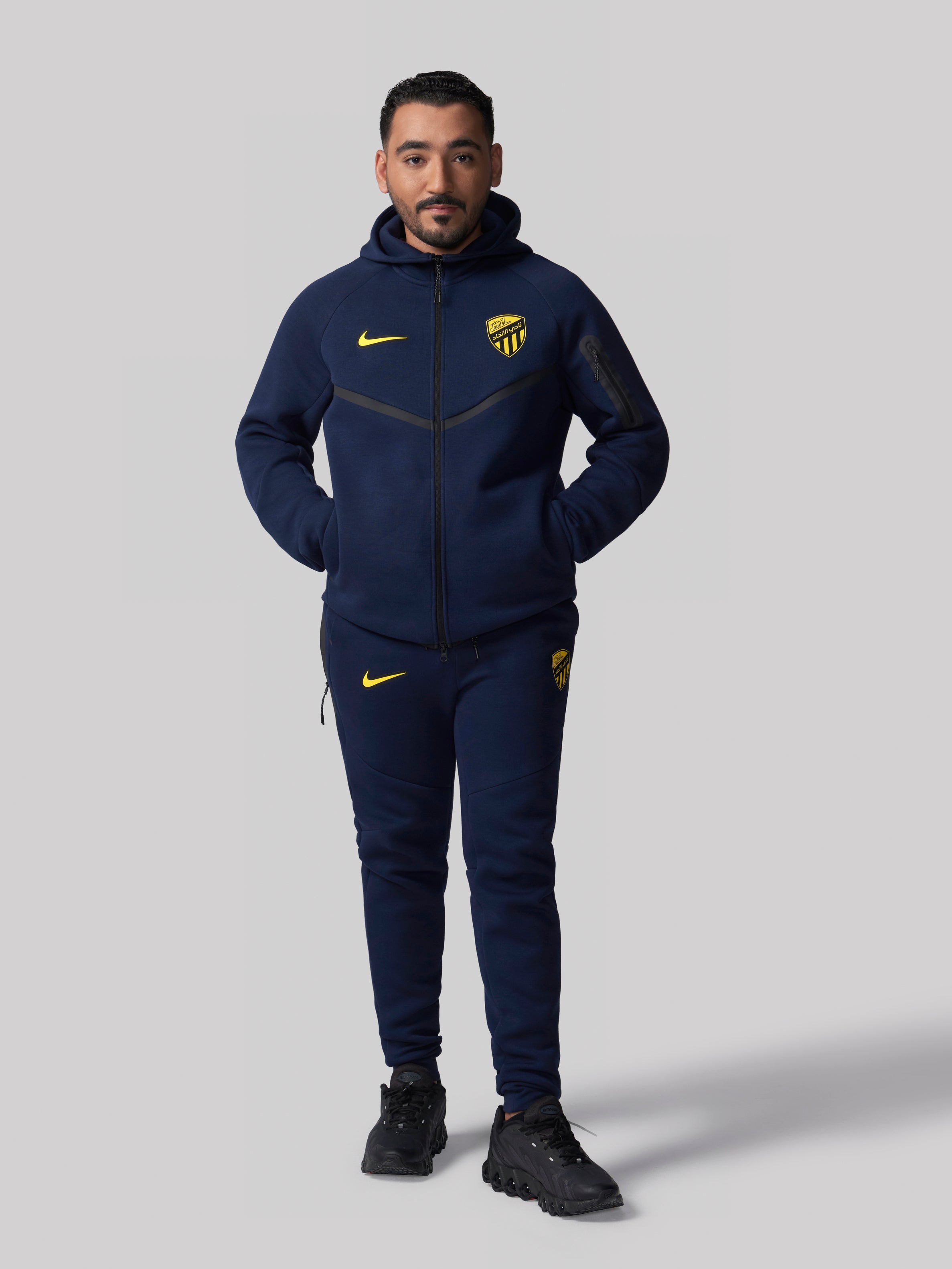 بنطال كاجول نادي الاتحاد الرياضي