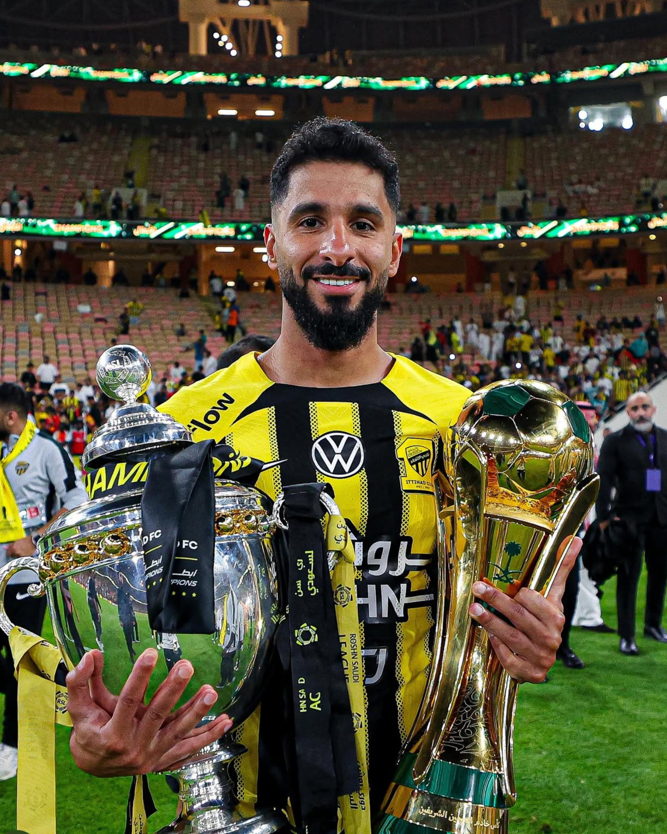 شال كأس الملك 24/25 اسود