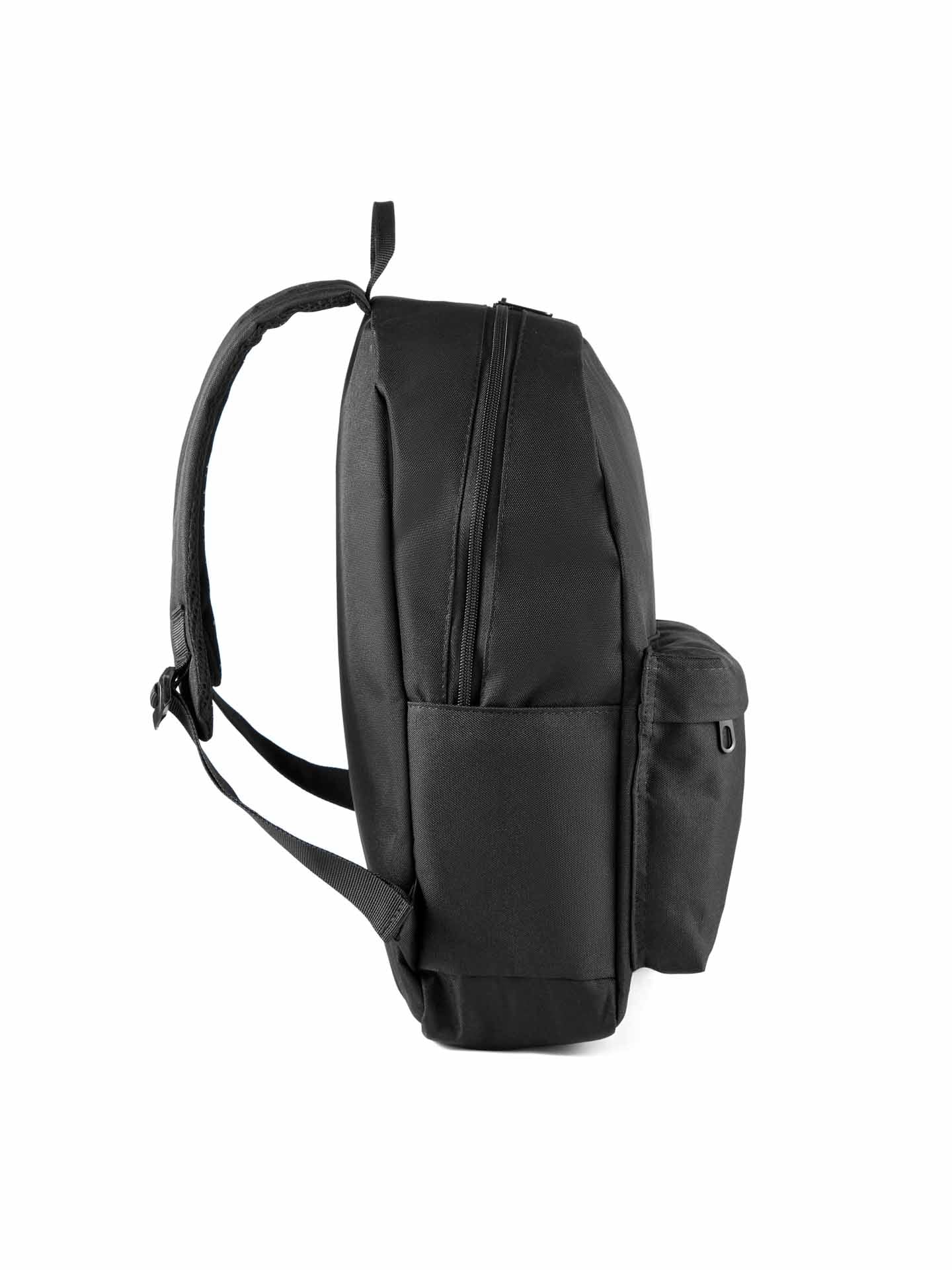 حقيبة ظهر بشعار الاتحاد